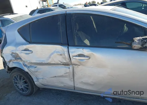 2015 Toyota Prius C Two from USA, damaged, VIN JTDKDTB38F1577237